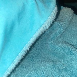 vintage blue comforter